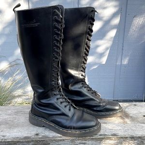 20 eyelet vintage Doc Martens boots